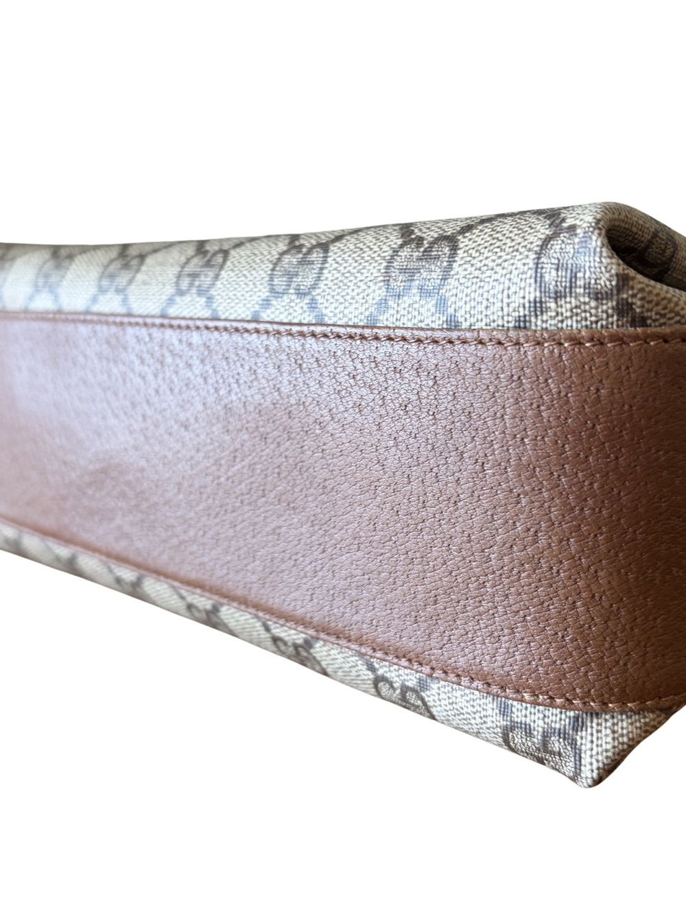 Gucci Beige GG Supreme Canvas Crossbody with Brown Trim and Green-Red Web - Picture 6 of 15